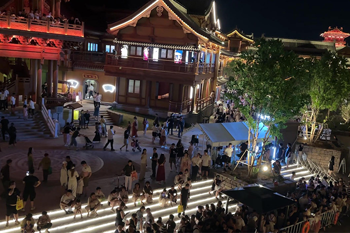 ����ҹ�ε���˸��