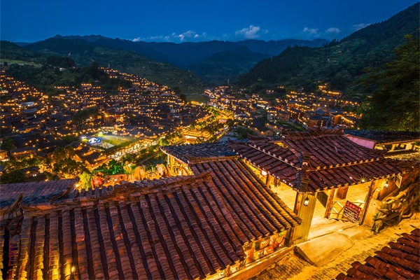 ����ҹ�ε���˸��