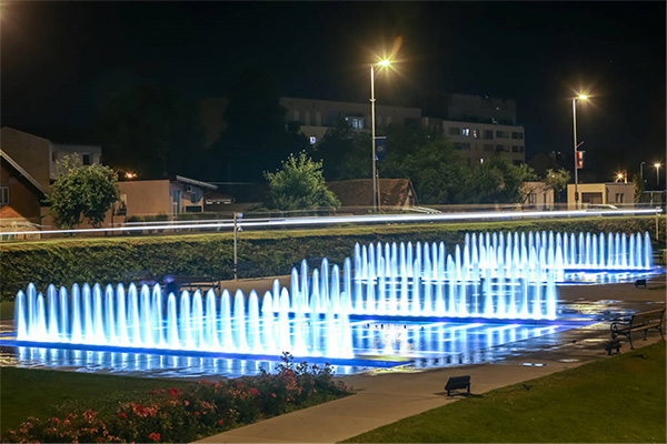 ˮ������˸��