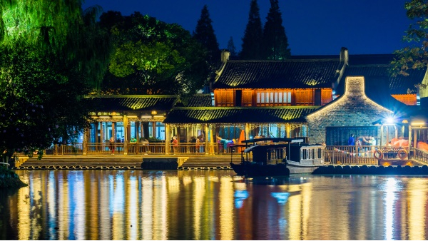 �����������ʹ��8ͷ����Ҷ����������