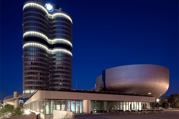 ����������Ƹ��������ǵ�ҹ������