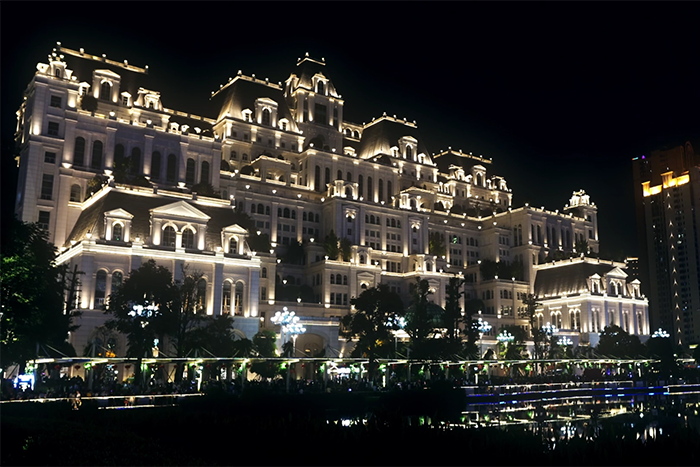 �ùݵ���˸��